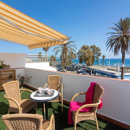 Sea & Wave Al Rolo Beach Apartment Málaga Exteriör bild