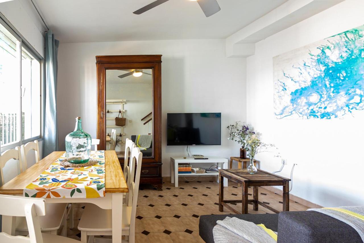 Sea & Wave Al Rolo Beach Apartment Málaga Exteriör bild